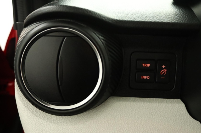 Suzuki Ignis - 1.2 Select Intro 47