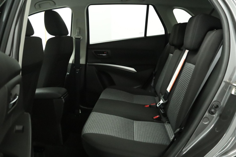 Suzuki S-Cross - 1.5 Hybrid Select 18