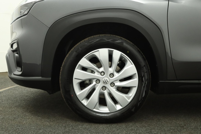 Suzuki S-Cross - 1.5 Hybrid Select 38