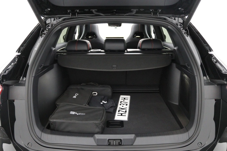 BYD SEAL U - 1.5 DM-i FWD Boost 19