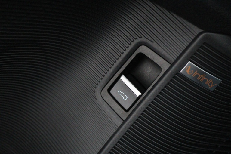 BYD SEAL U - 1.5 DM-i FWD Boost 39