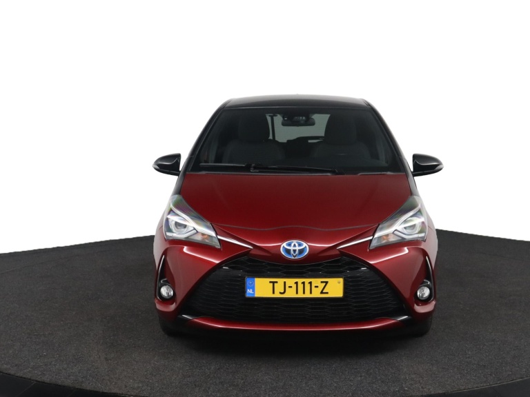 Toyota Yaris - 1.5 Hybrid Bi-Tone 16