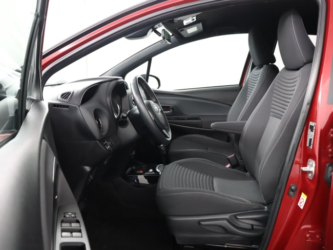 Toyota Yaris - 1.5 Hybrid Bi-Tone