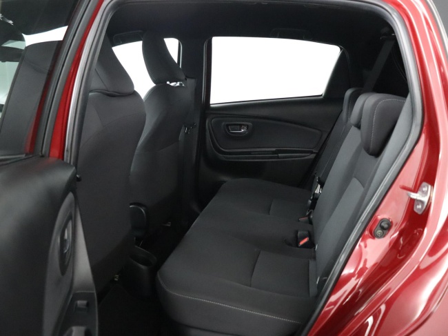 Toyota Yaris - 1.5 Hybrid Bi-Tone