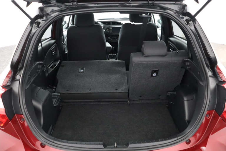 Toyota Yaris - 1.5 Hybrid Bi-Tone 25