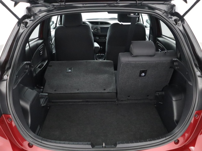 Toyota Yaris - 1.5 Hybrid Bi-Tone