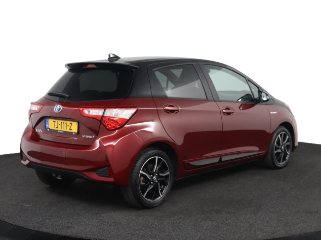 Toyota Yaris - 1.5 Hybrid Bi-Tone