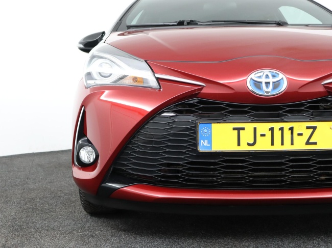 Toyota Yaris - 1.5 Hybrid Bi-Tone