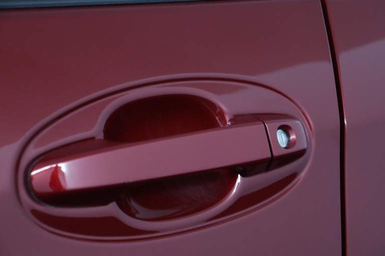 Toyota Yaris - 1.5 Hybrid Bi-Tone 41