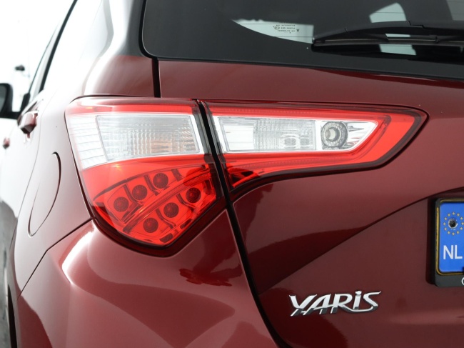 Toyota Yaris - 1.5 Hybrid Bi-Tone