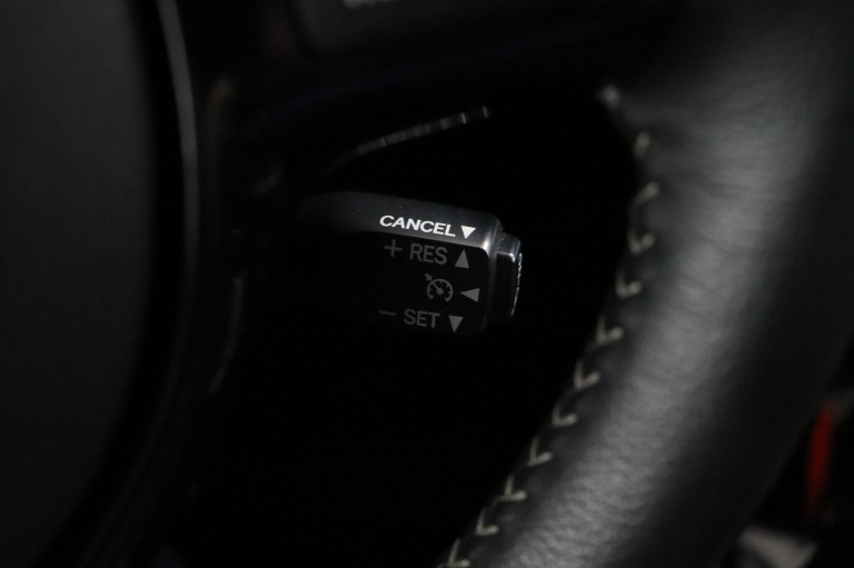 Toyota Yaris - 1.5 Hybrid Bi-Tone 47