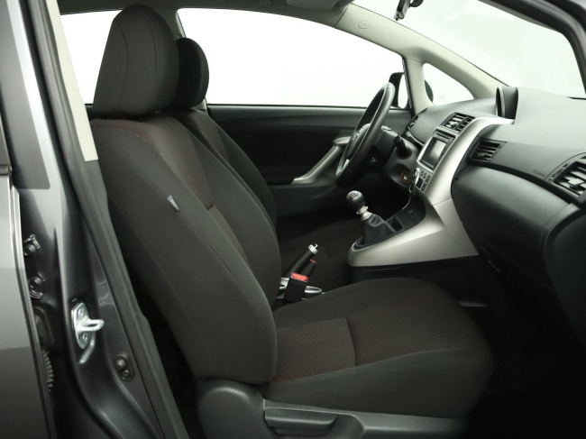 Toyota Verso - 1.8 VVT-i Business
