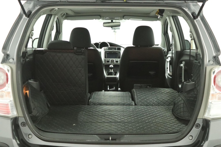 Toyota Verso - 1.8 VVT-i Business 26