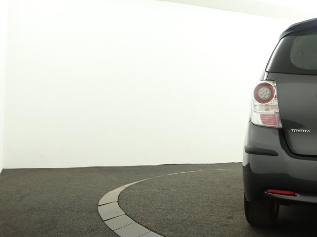 Toyota Verso - 1.8 VVT-i Business