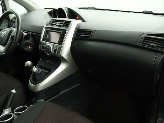 Toyota Verso - 1.8 VVT-i Business
