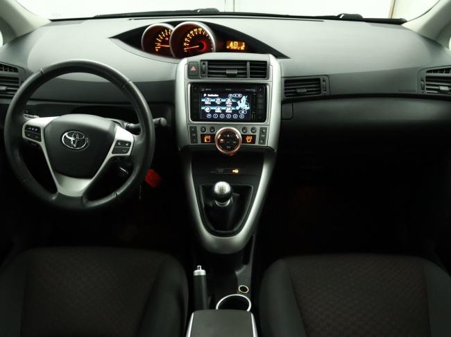 Toyota Verso - 1.8 VVT-i Business