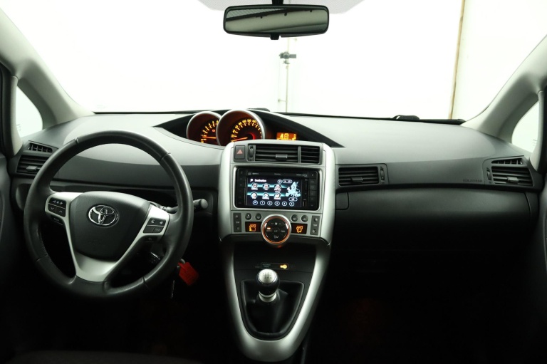 Toyota Verso - 1.8 VVT-i Business 55