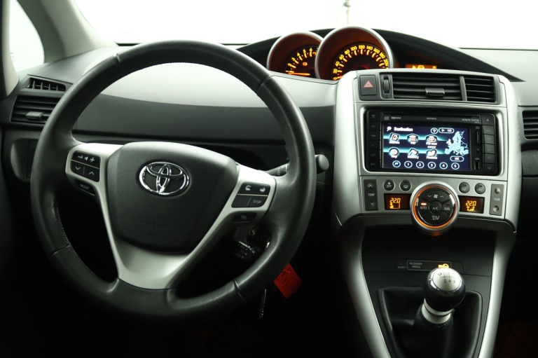 Toyota Verso - 1.8 VVT-i Business 56