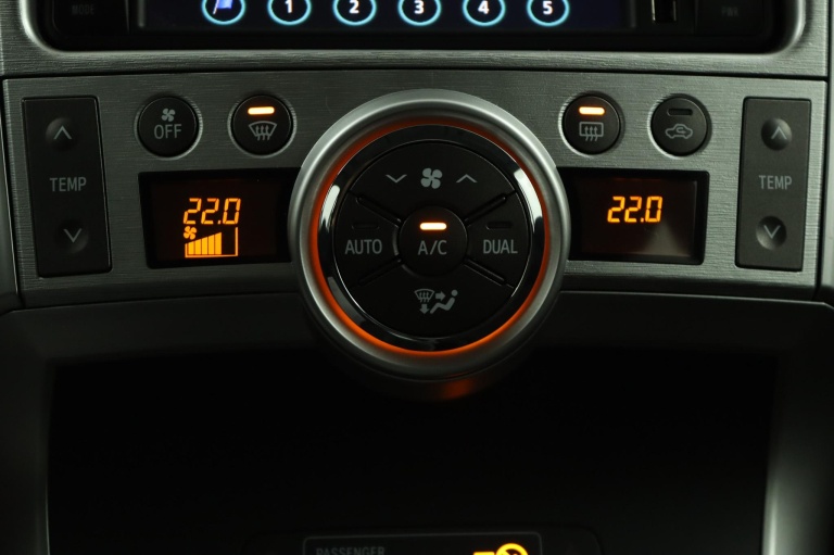 Toyota Verso - 1.8 VVT-i Business 7