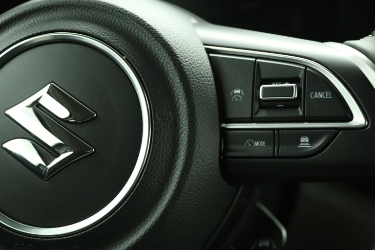 Suzuki Swift - 1.2 Select Smart Hybrid 21