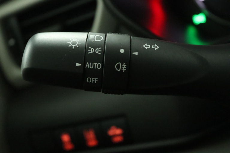 Suzuki Swift - 1.2 Select Smart Hybrid 32