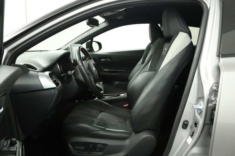 Toyota C-HR - 2.0 Hybrid GR-Sport 17