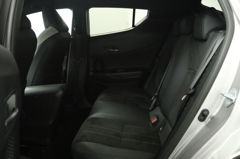 Toyota C-HR - 2.0 Hybrid GR-Sport 18