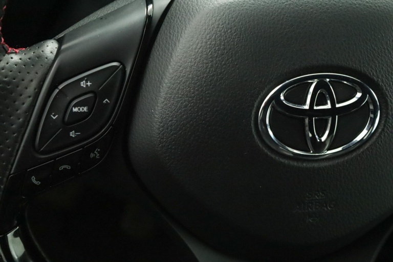 Toyota C-HR - 2.0 Hybrid GR-Sport 19