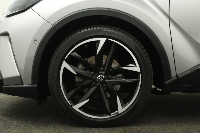 Toyota C-HR - 2.0 Hybrid GR-Sport 38