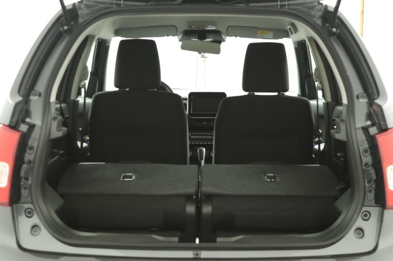 Suzuki Ignis - 1.2 Smart Hybrid Style 26