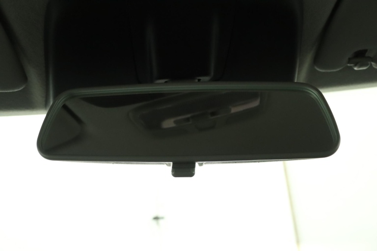 Suzuki Ignis - 1.2 Smart Hybrid Style 33