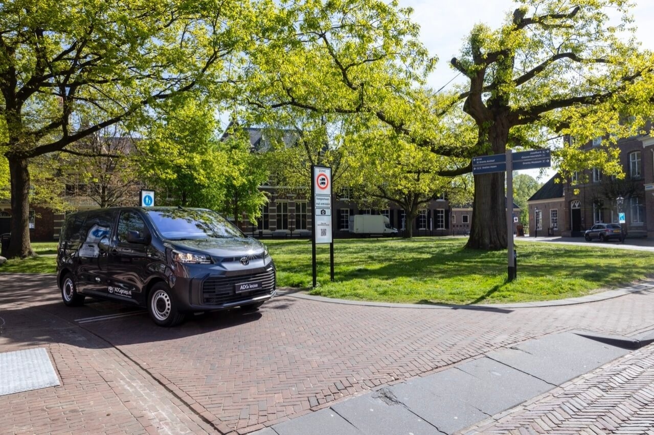 Met rijbewijs B een elektrische bestelbus tot 4.250 kg rijden – zakelijke regeling per 1 juli 2025